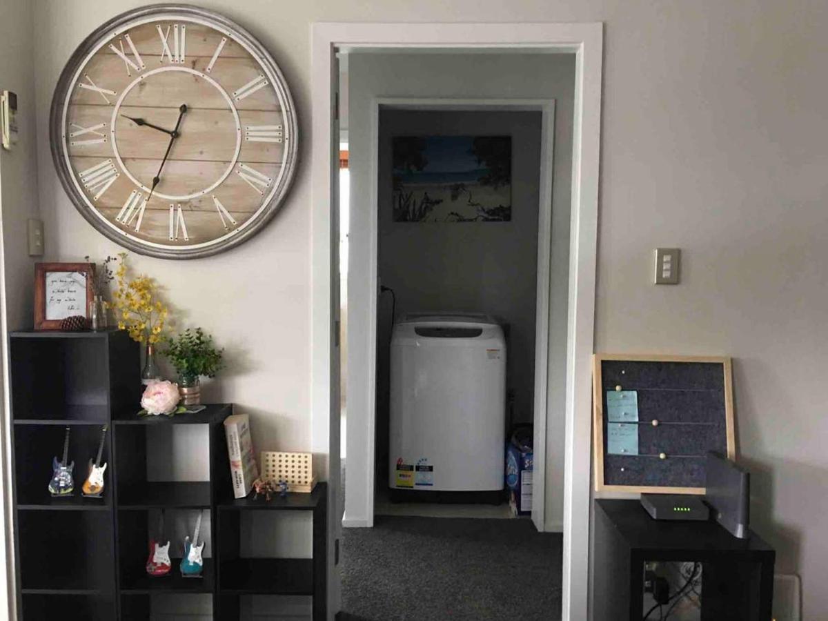 Holiday home Comfortable Close To Airport *