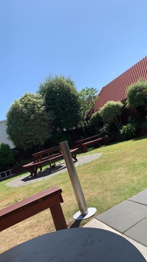 Highway Inn Hotel 4*