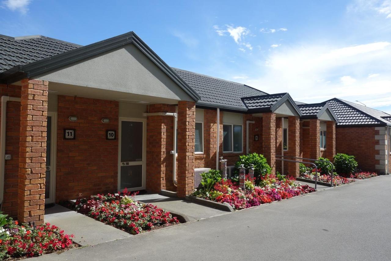 Northwood Motor Motel 4*