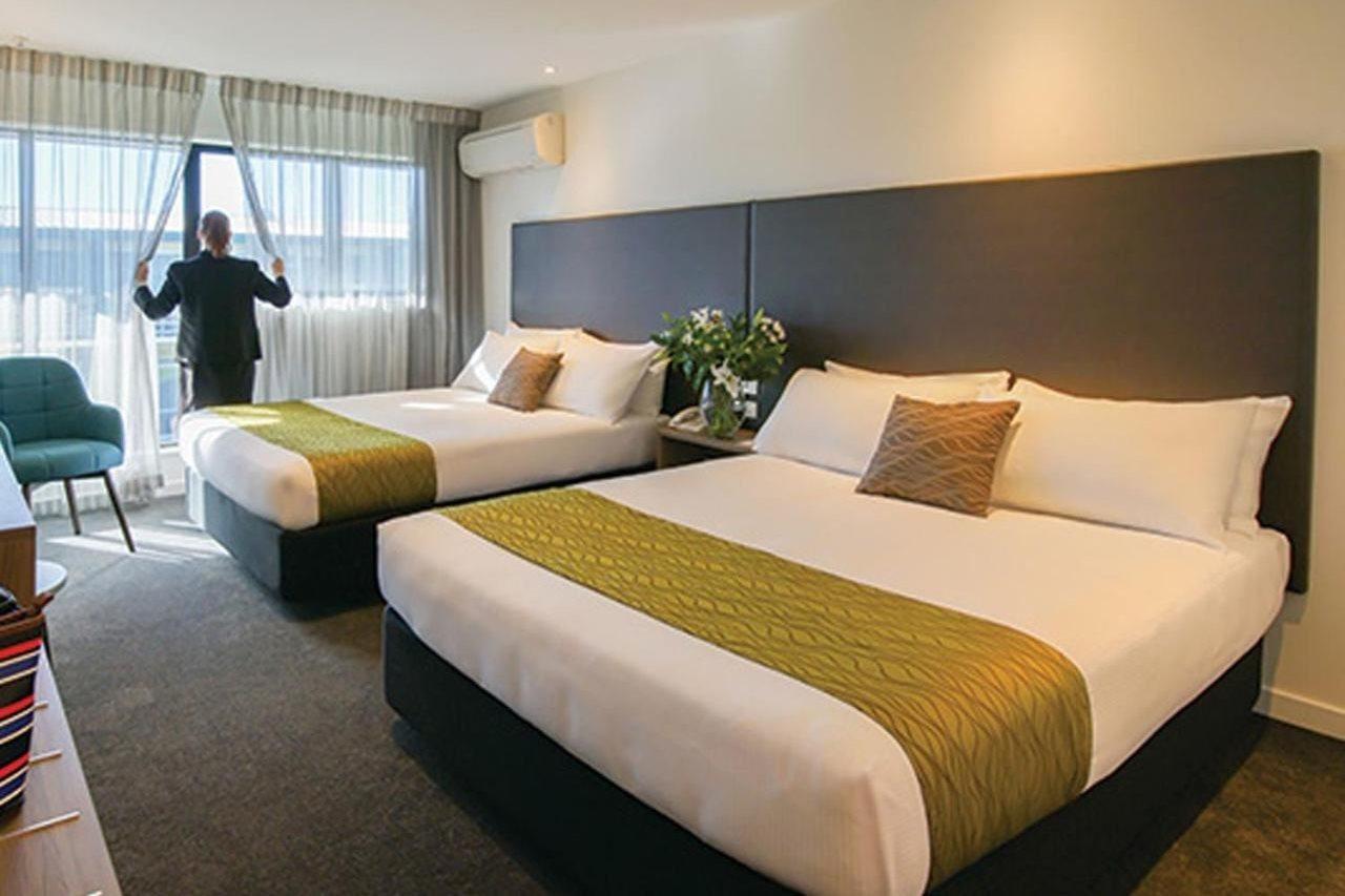 Sudima Airport Hotel 4*