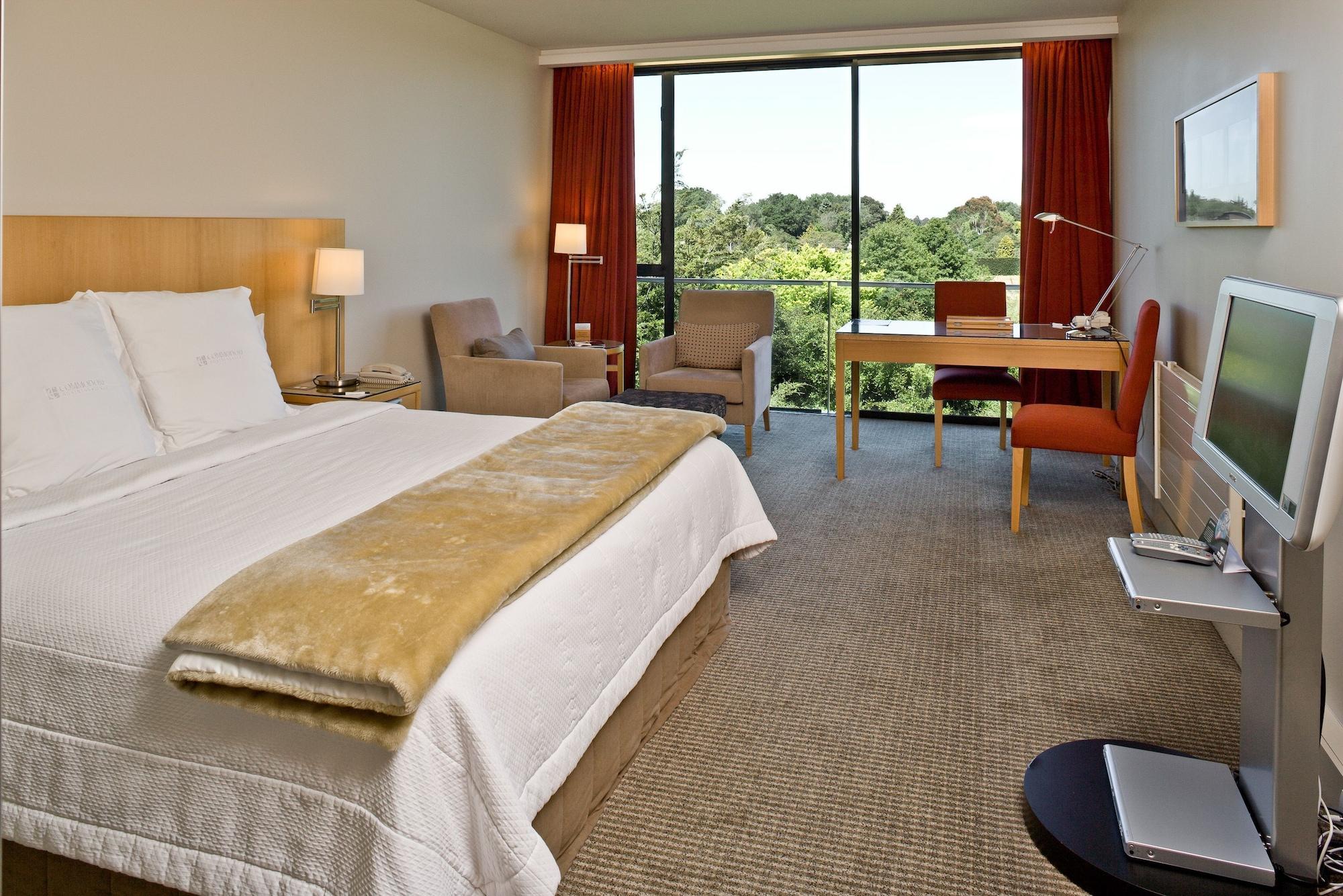 Hotel Commodore Airport 4*