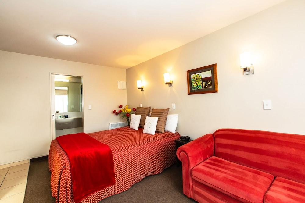 Cranford Oak 4* Christchurch