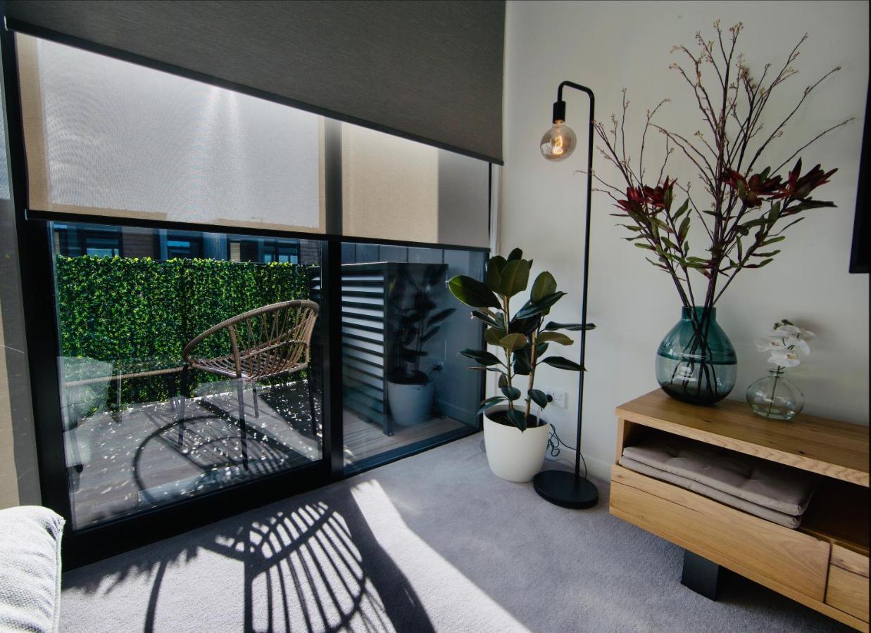 Apartment Funk In The - Luxury Laneway With Single Garage Christchurch