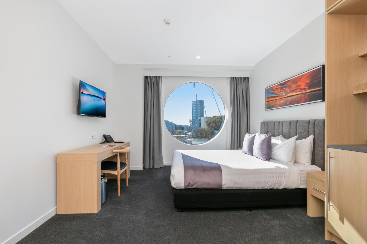 Christchurch City Hotel