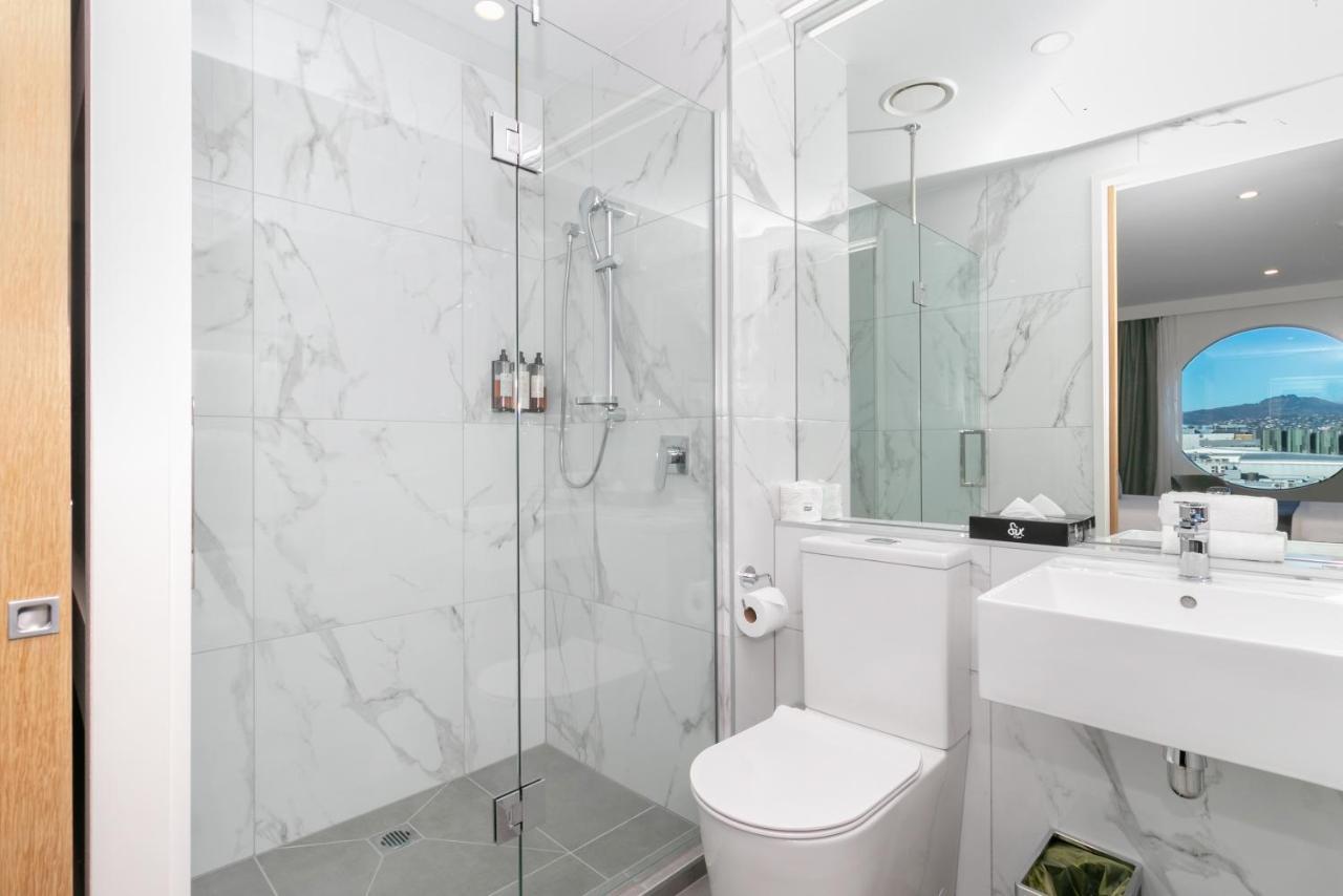 Hotel Christchurch City Hotel 4*