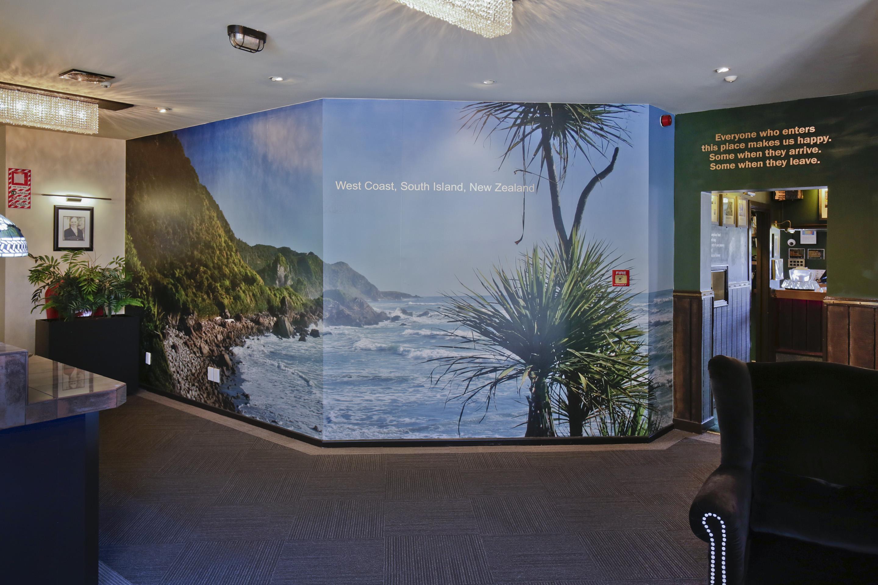 Hotel Pavilions 4*
