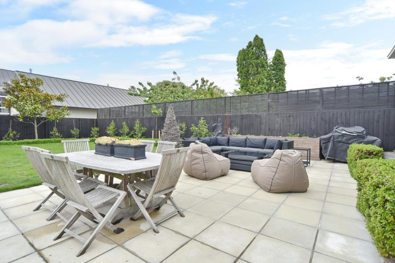 Retreat - Homes Holiday home