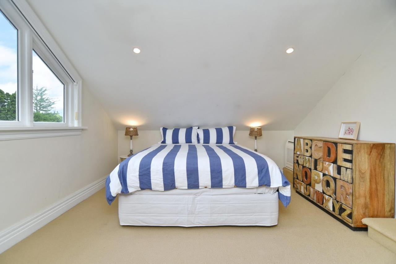 Holiday home Retreat - Homes *