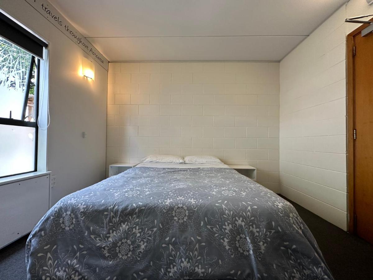 Around The World Backpackers Hostel