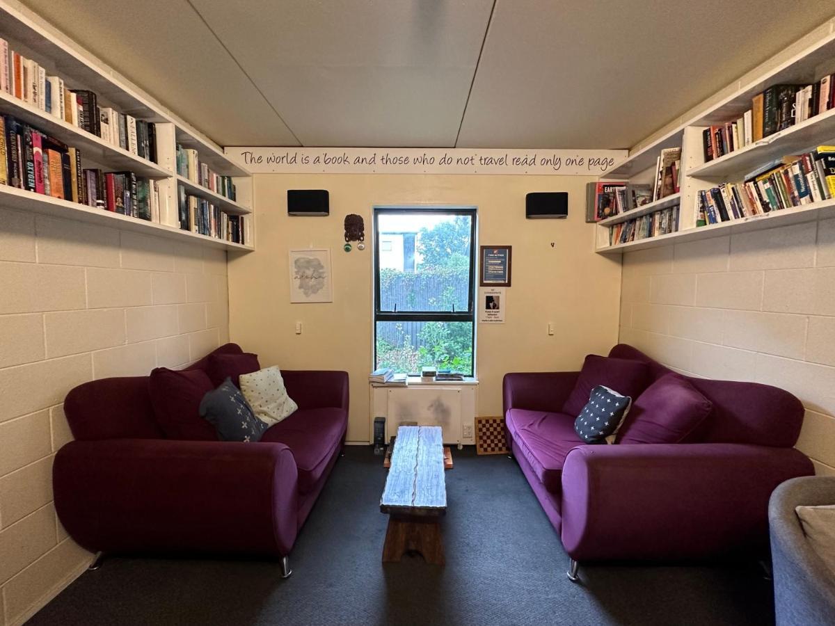 Around The World Backpackers Hostel Christchurch