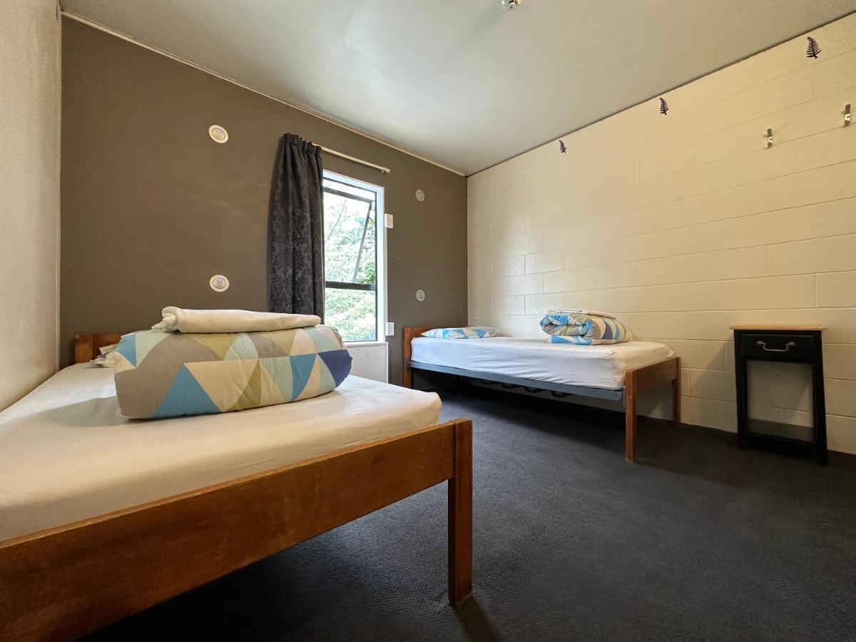 Hostel Around The World Backpackers *