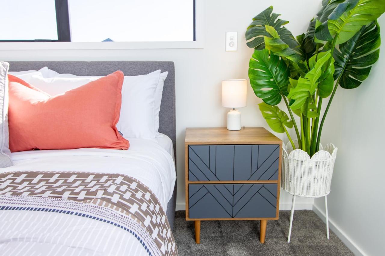 Gateway To Hagley Park - 2 Bed W/carpark Apartment Christchurch