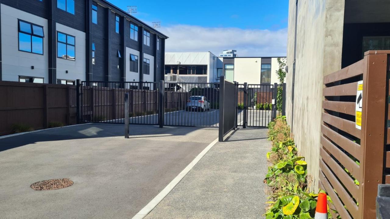 1 Bedroom Base With Free Car Park