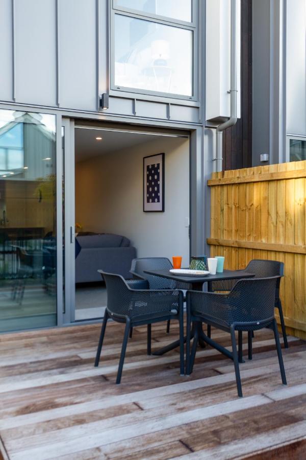 Apartment Lights Retreat With Carpark 2 Bed 2 Bath Christchurch
