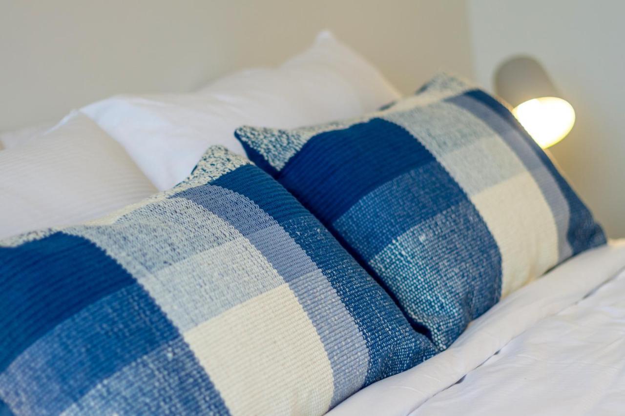 Lights Retreat With Carpark 2 Bed 2 Bath * Christchurch