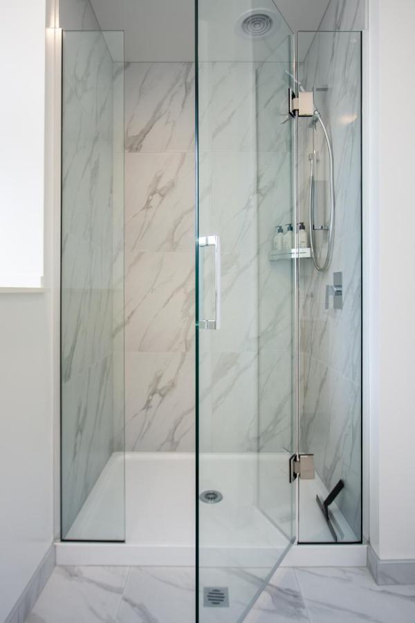 Two Bedroom, Two Bathroom Urban Oasis Christchurch