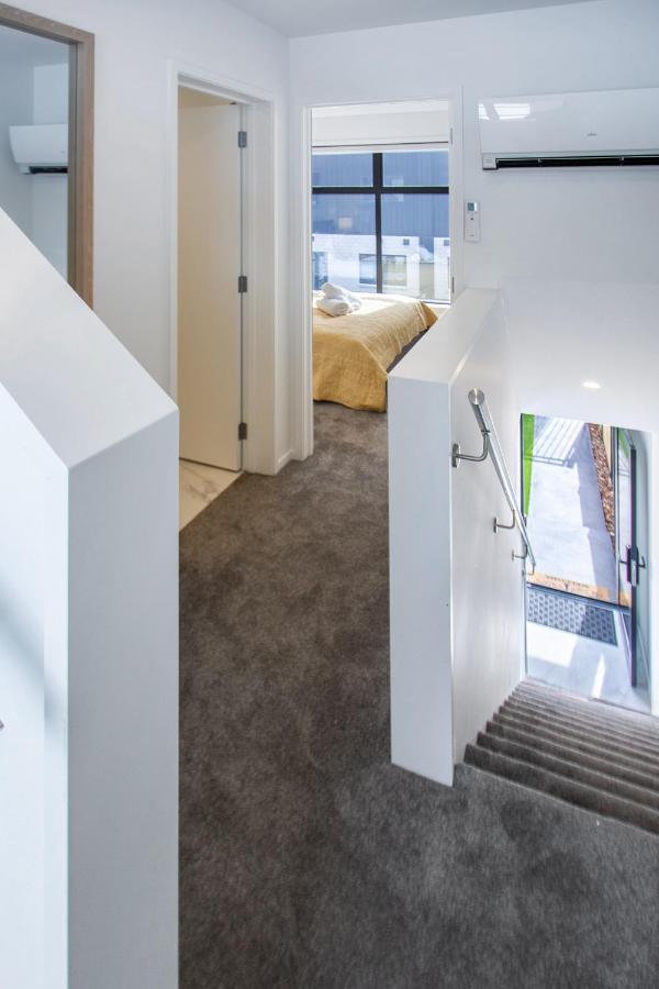 Two Bedroom, Two Bathroom Urban Oasis Christchurch