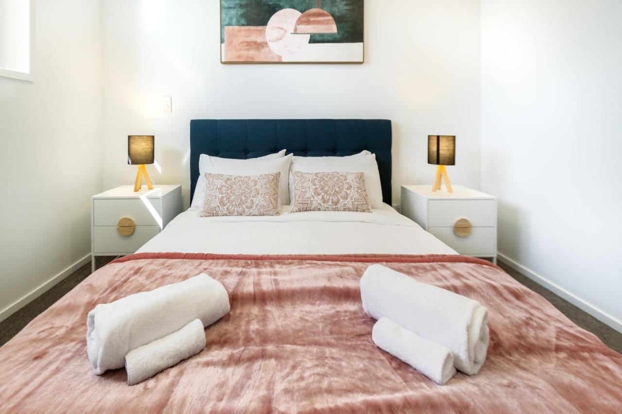 The City's Kept Secret 2 Bed 2 Bath Apartment Christchurch