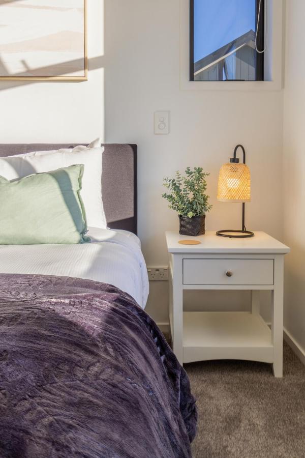 Stylish In The Heart Of 2 Bed Apartment Christchurch