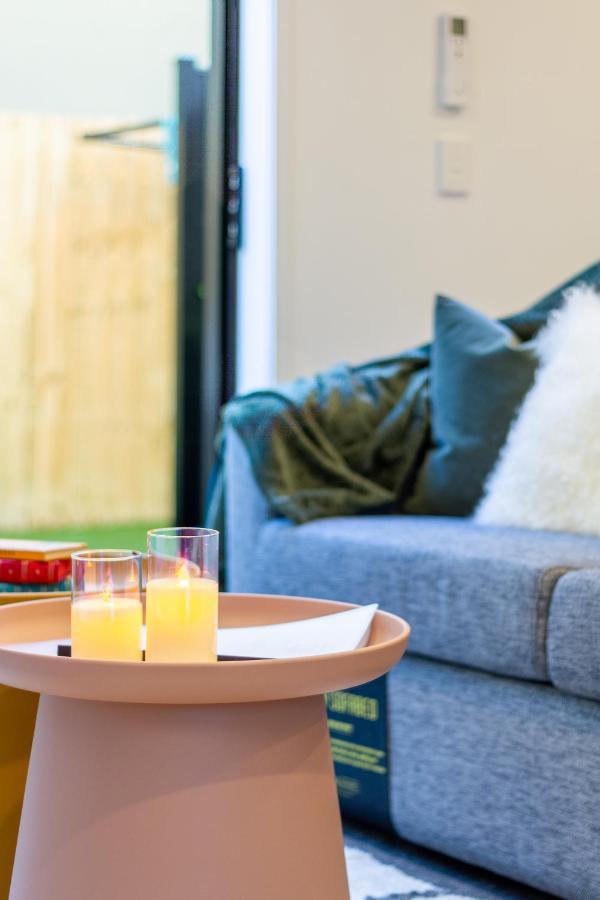 Stylish In The Heart Of 2 Bed Apartment