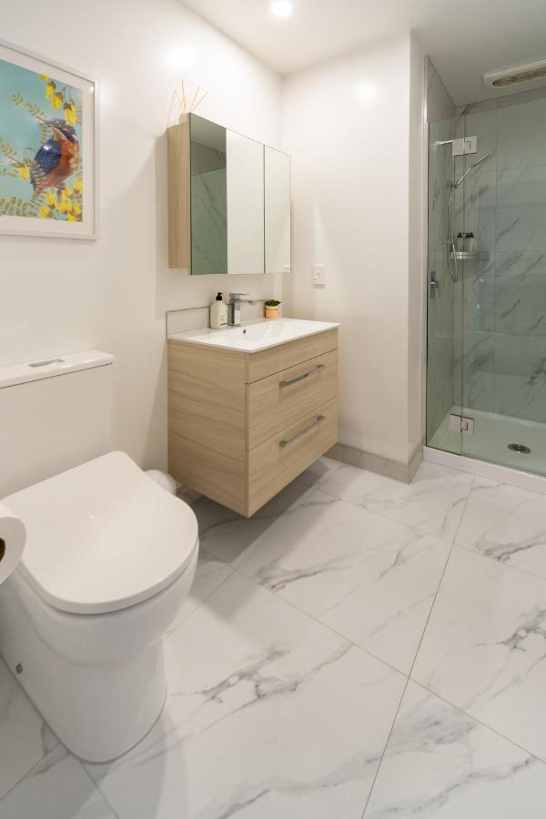 Stylish In The Heart Of 2 Bed * Christchurch
