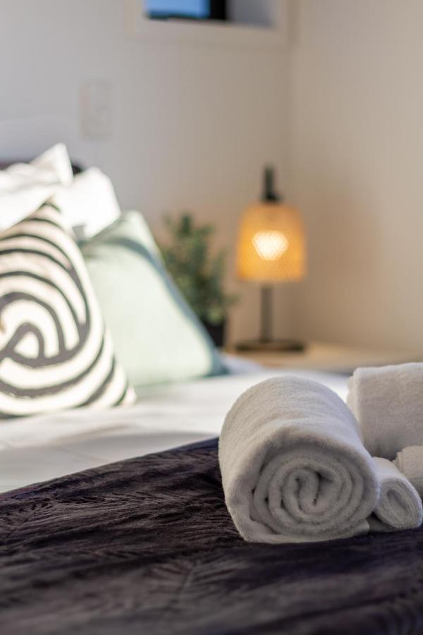Stylish In The Heart Of 2 Bed Apartment Christchurch
