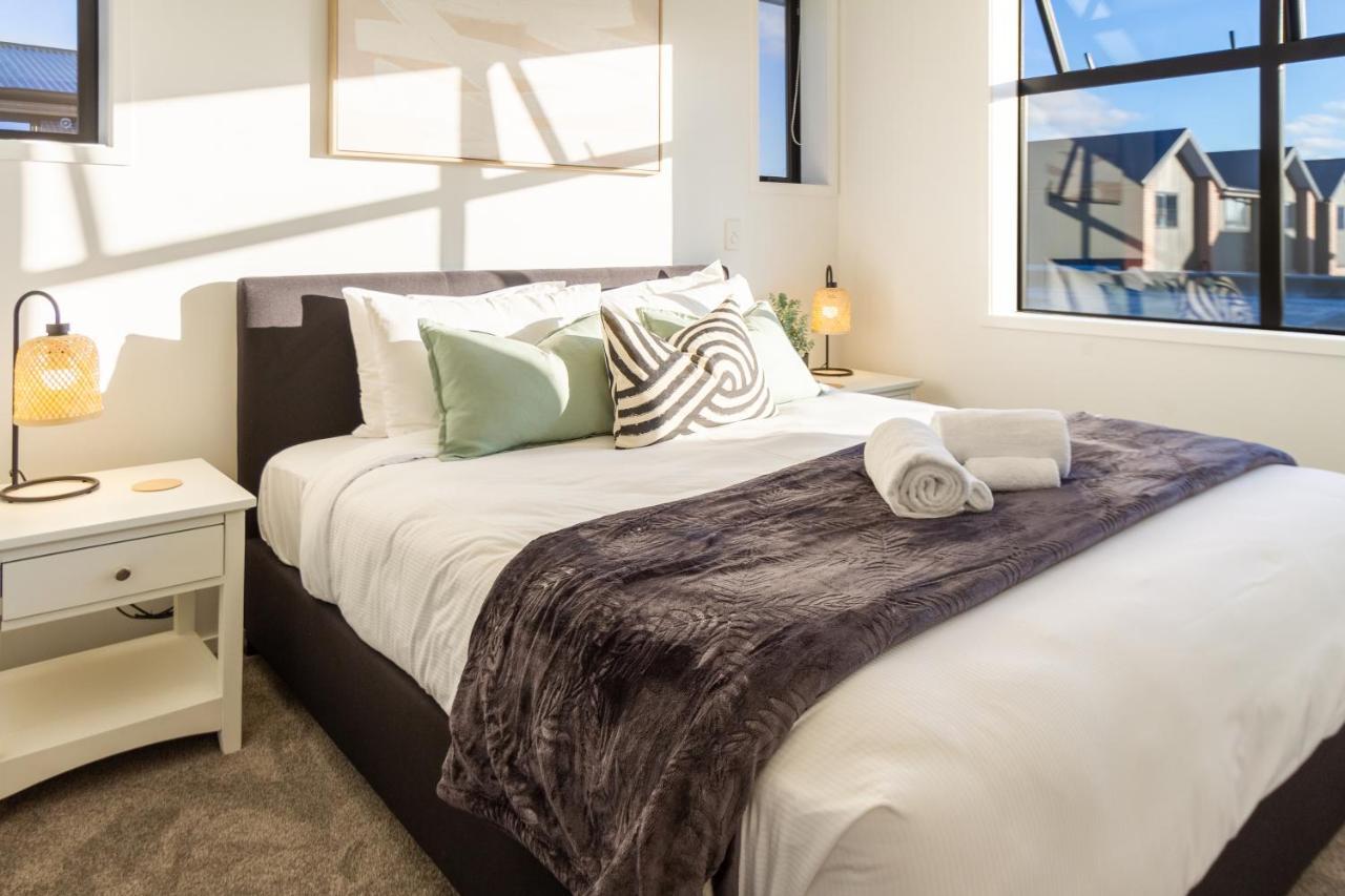 Stylish In The Heart Of 2 Bed *