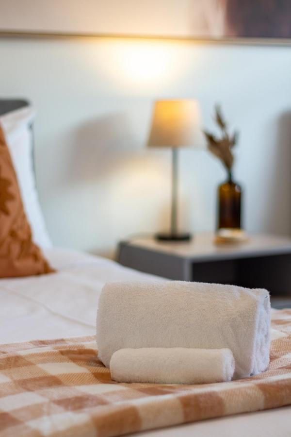 Stylish In The Heart Of 2 Bed *