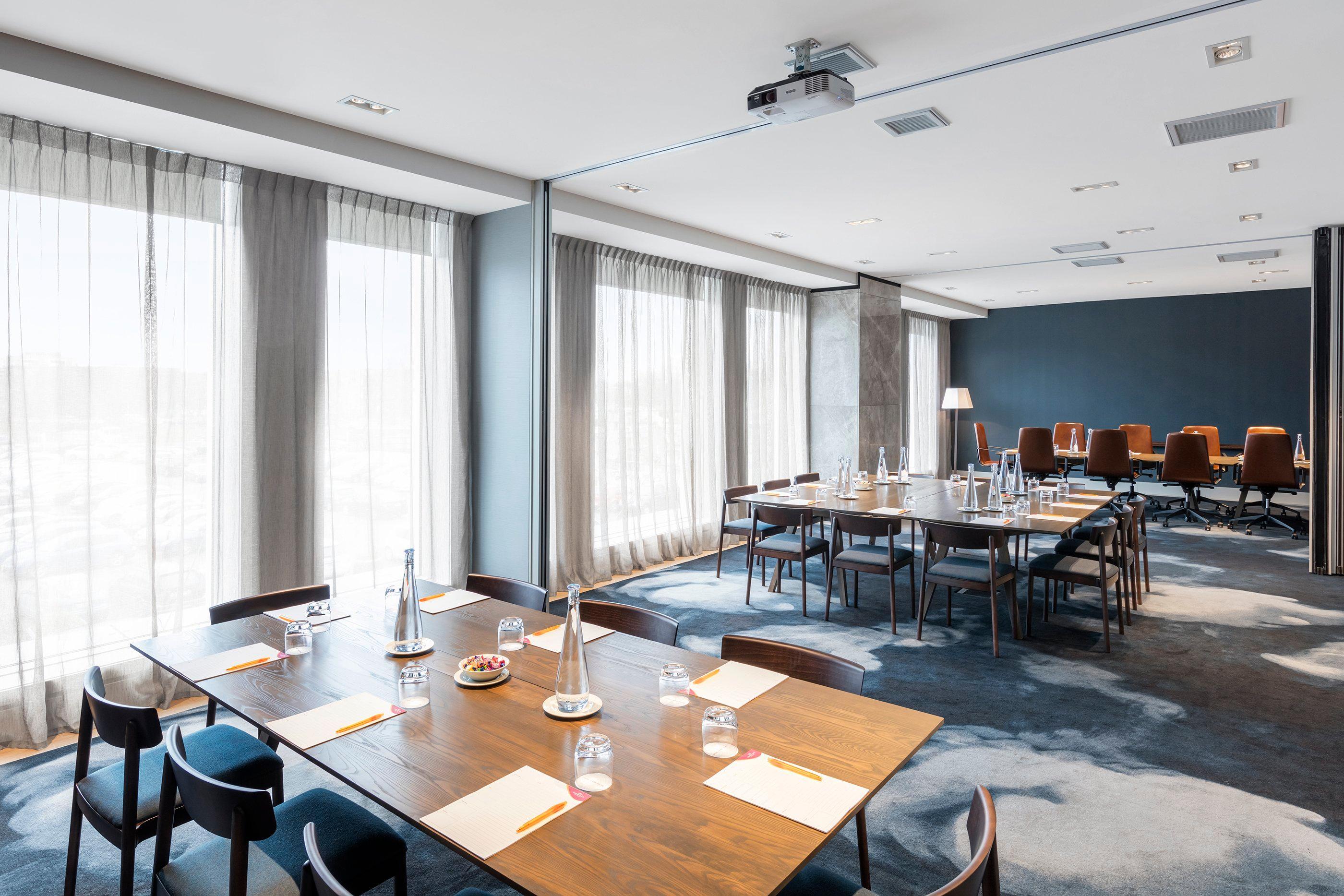 Crowne Plaza By Ihg Hotel