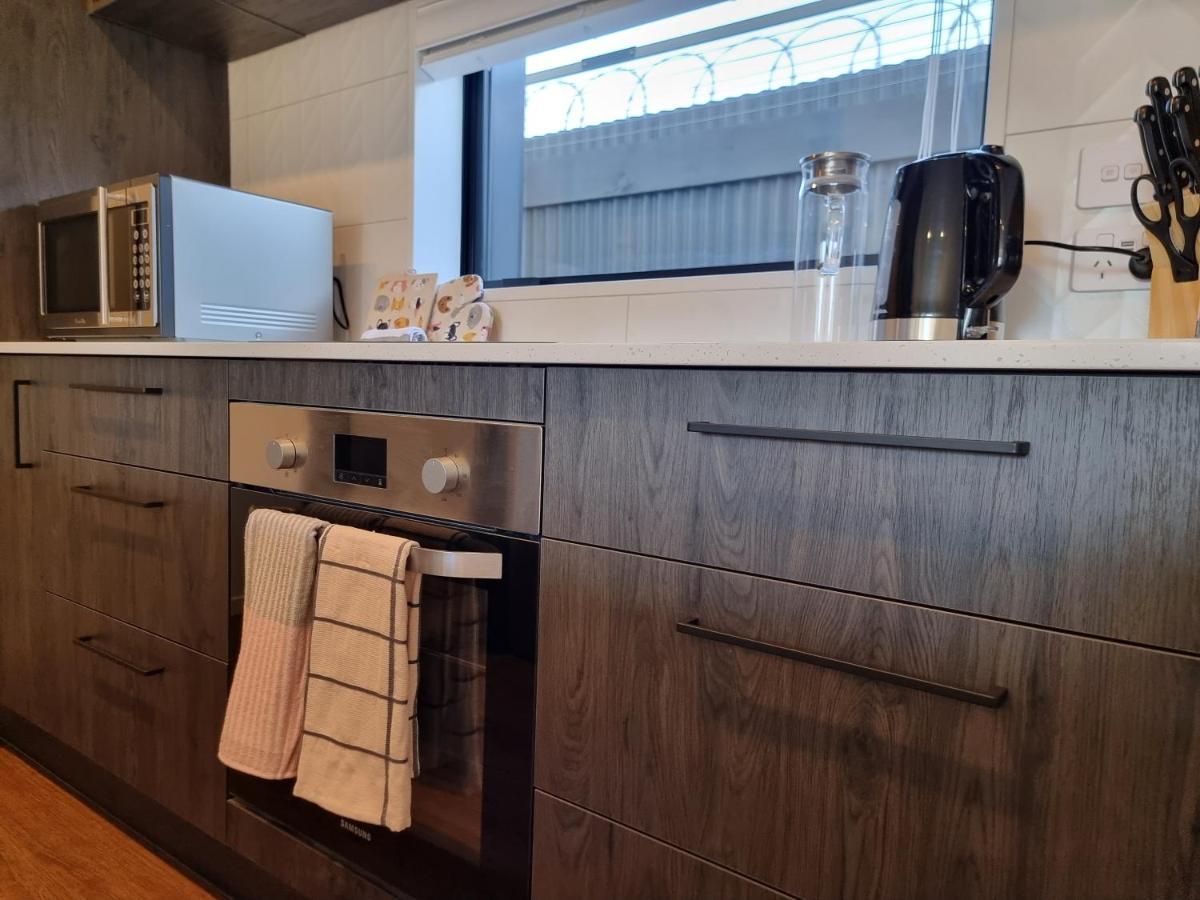 Holiday home Addington Townhouse With Carpark 8mins Walk To Hagley Park South Christchurch