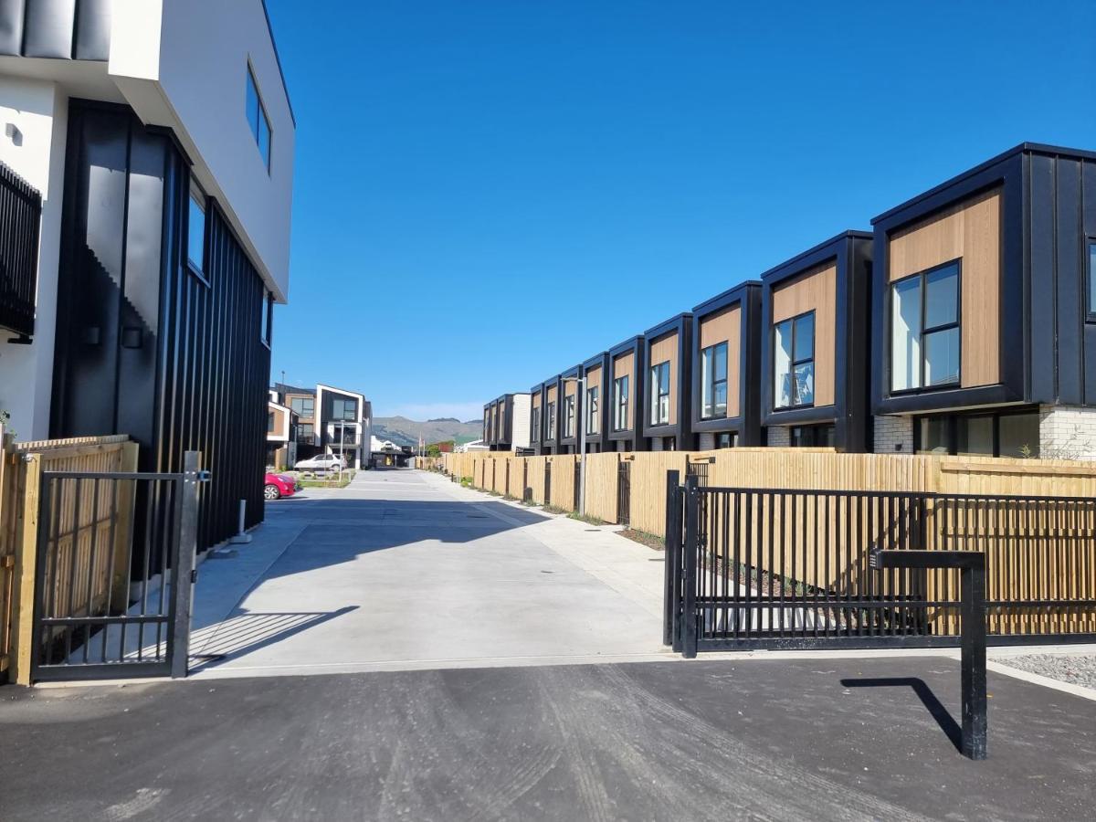 Holiday home Addington Townhouse With Carpark 8mins Walk To Hagley Park South Christchurch