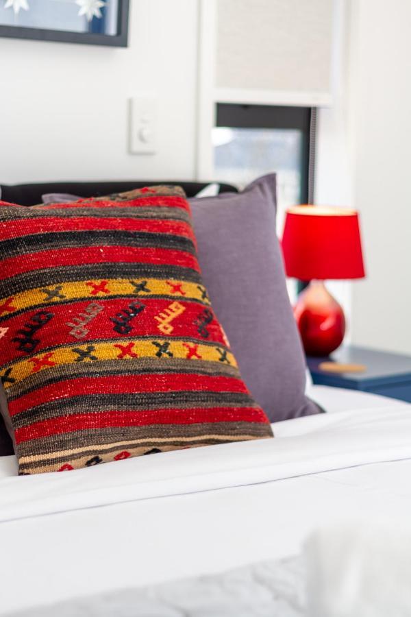 Escape 1 Bed 1 Bath Near Hagley Park Christchurch