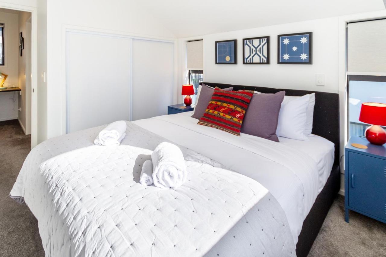 Escape 1 Bed 1 Bath Near Hagley Park