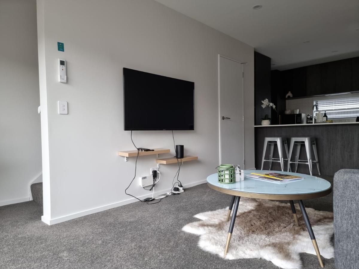 Addington Townhouse With Carpark 8mins Walk To Hagley Park South Holiday home Christchurch