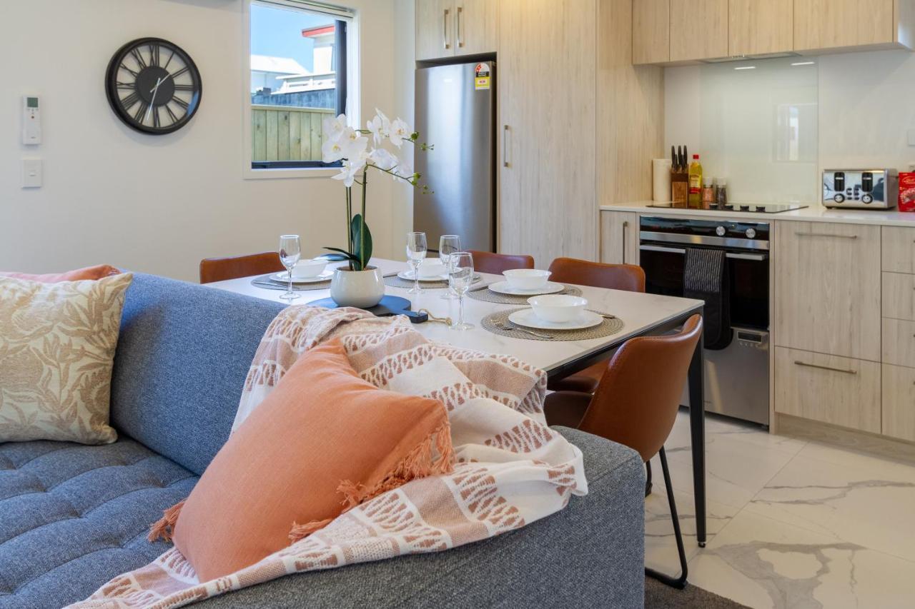 Beachside Bliss: 1 Bed 1 Bath