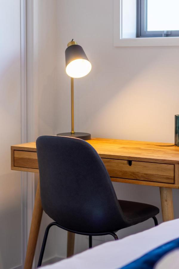 Apartment Modern Chic Retreat 2 Bed, 2 Bath: Riccarton Christchurch