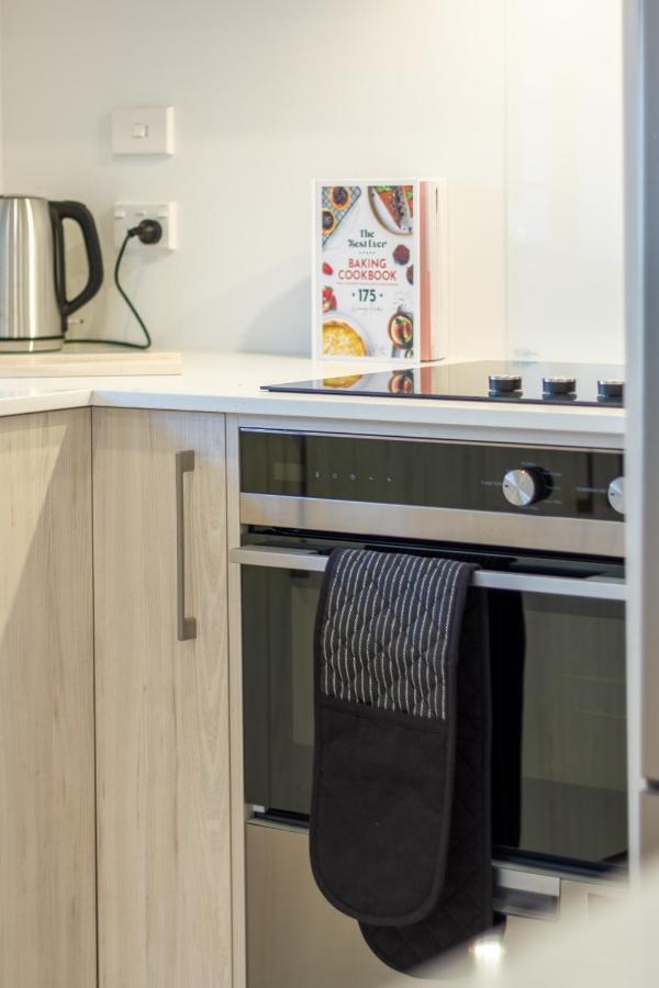Tuam Street Delight 4 Bed 4 Bath Apartment