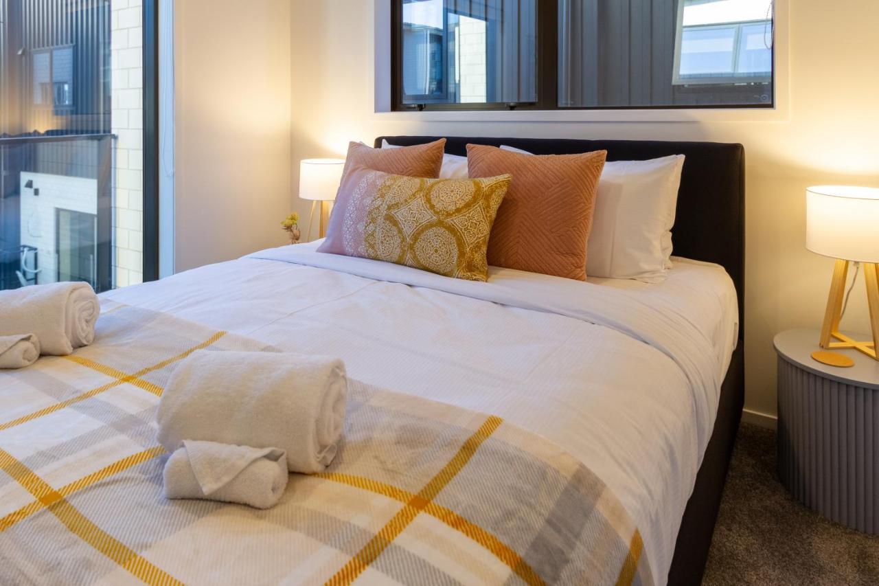 Tuam Street Delight 4 Bed 4 Bath *