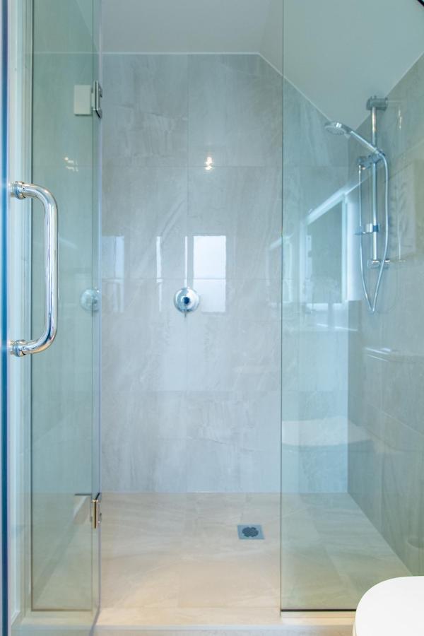 Apartment 3 Bed 2.5 Bath Riccarton W/games *