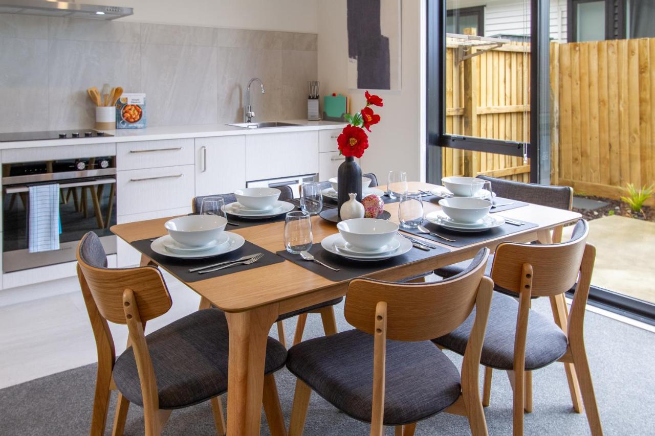 3 Bed 2.5 Bath Riccarton W/games * Christchurch