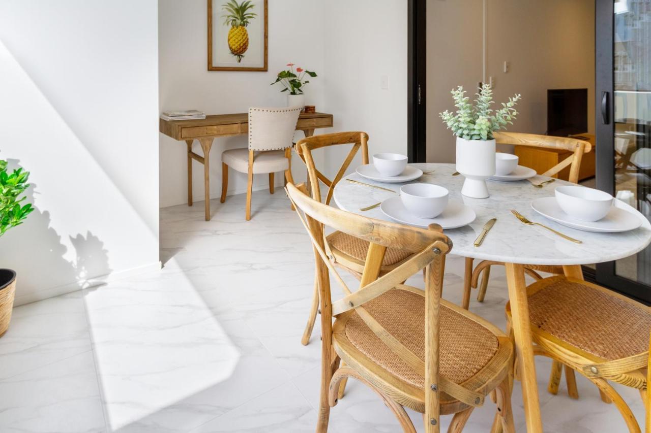 Apartment Heart Of Cbd Hideaway 2bed 1 Bath *