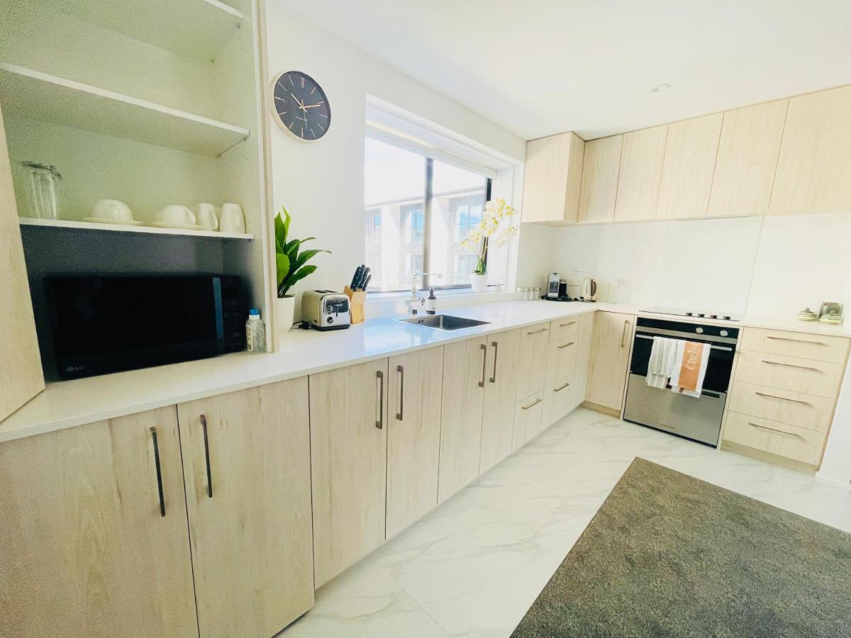 Apartamento Walking Distance To Riverside Market & Hospital *