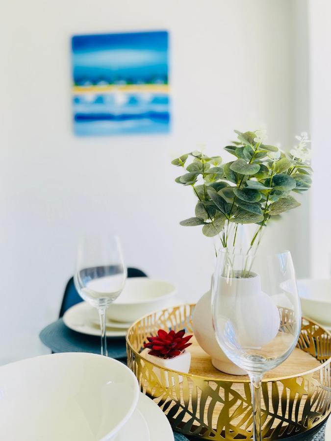 Walking Distance To Riverside Market & Hospital Apartamento