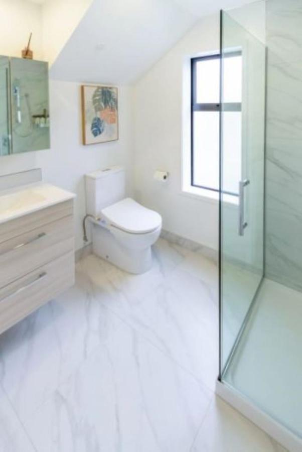 Apartment Serenity In The Centre: 2 Bed 2 Bath Christchurch