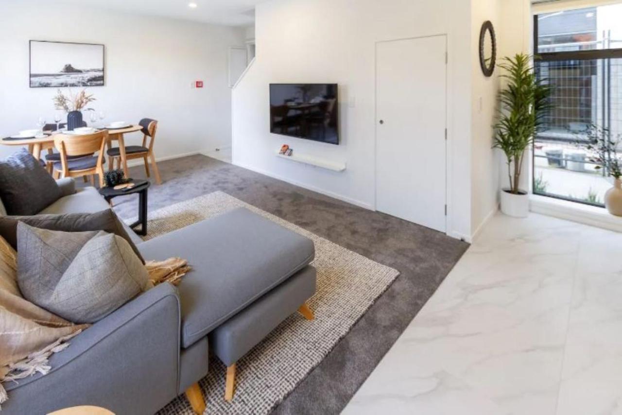 Apartment Serenity In The Centre: 2 Bed 2 Bath