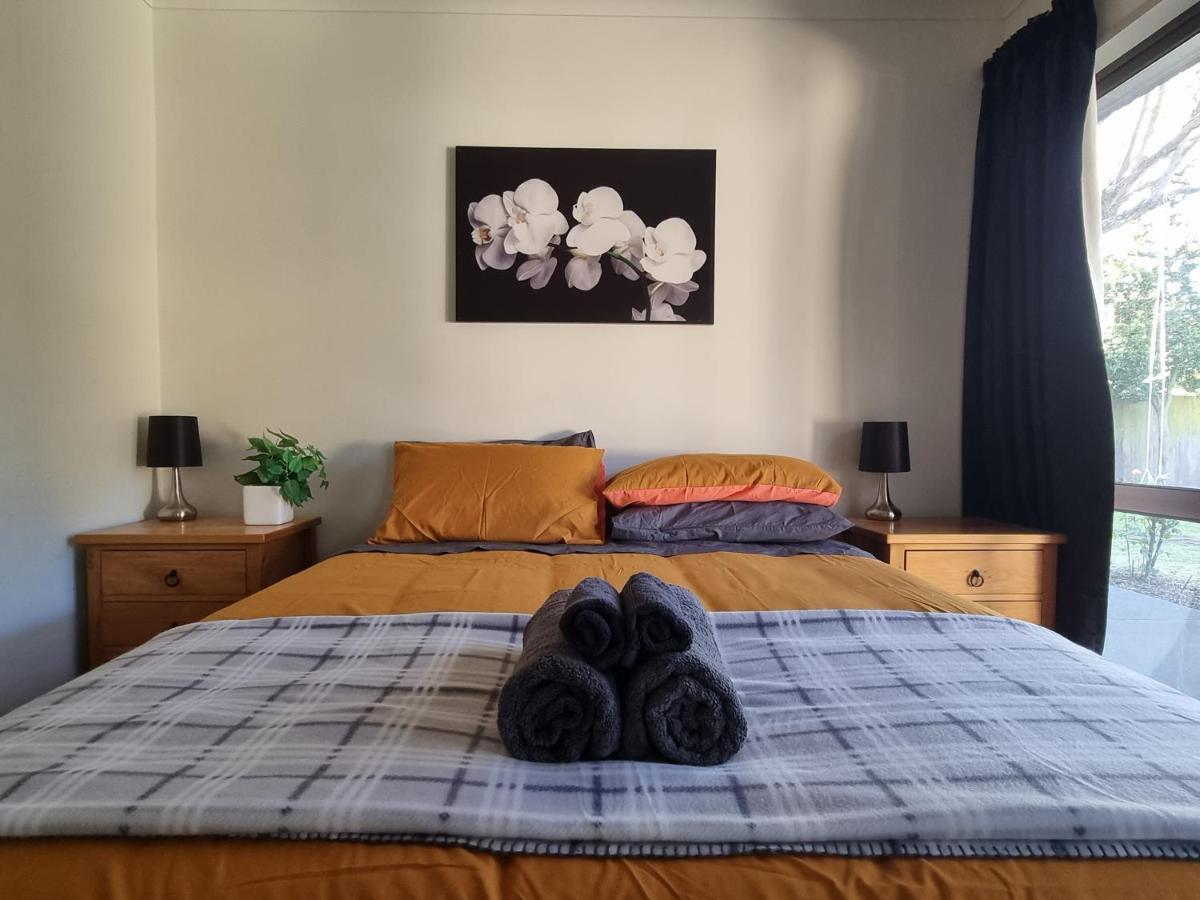 4bed 2bath House 5 Mins Walk To Palms & Golf Club * Christchurch