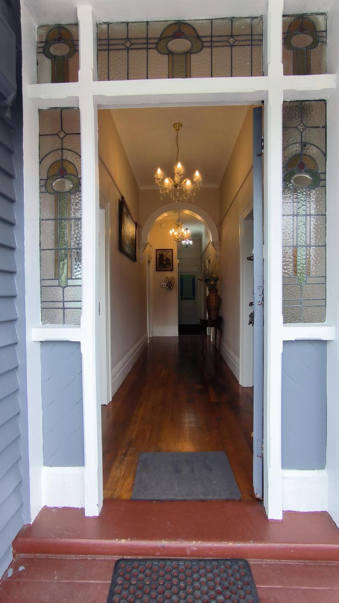 5 Large Bedroom Suitable For 10people Villa