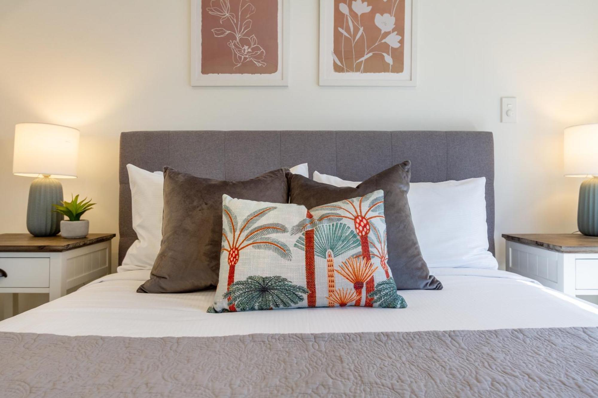 Apartment Two Bedroom, Two Bathroom Urban Oasis