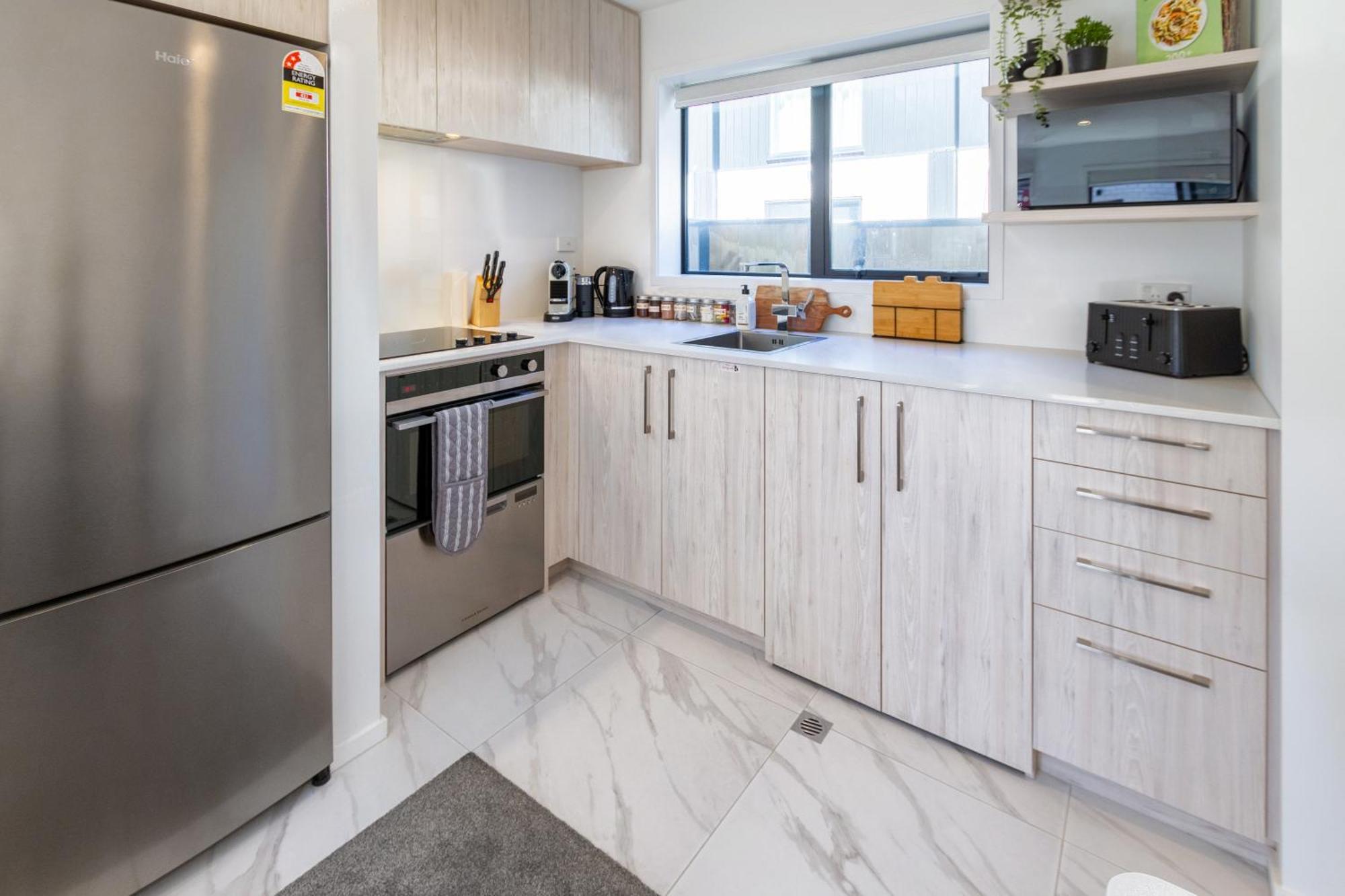 Two Bedroom, Two Bathroom Urban Oasis Christchurch