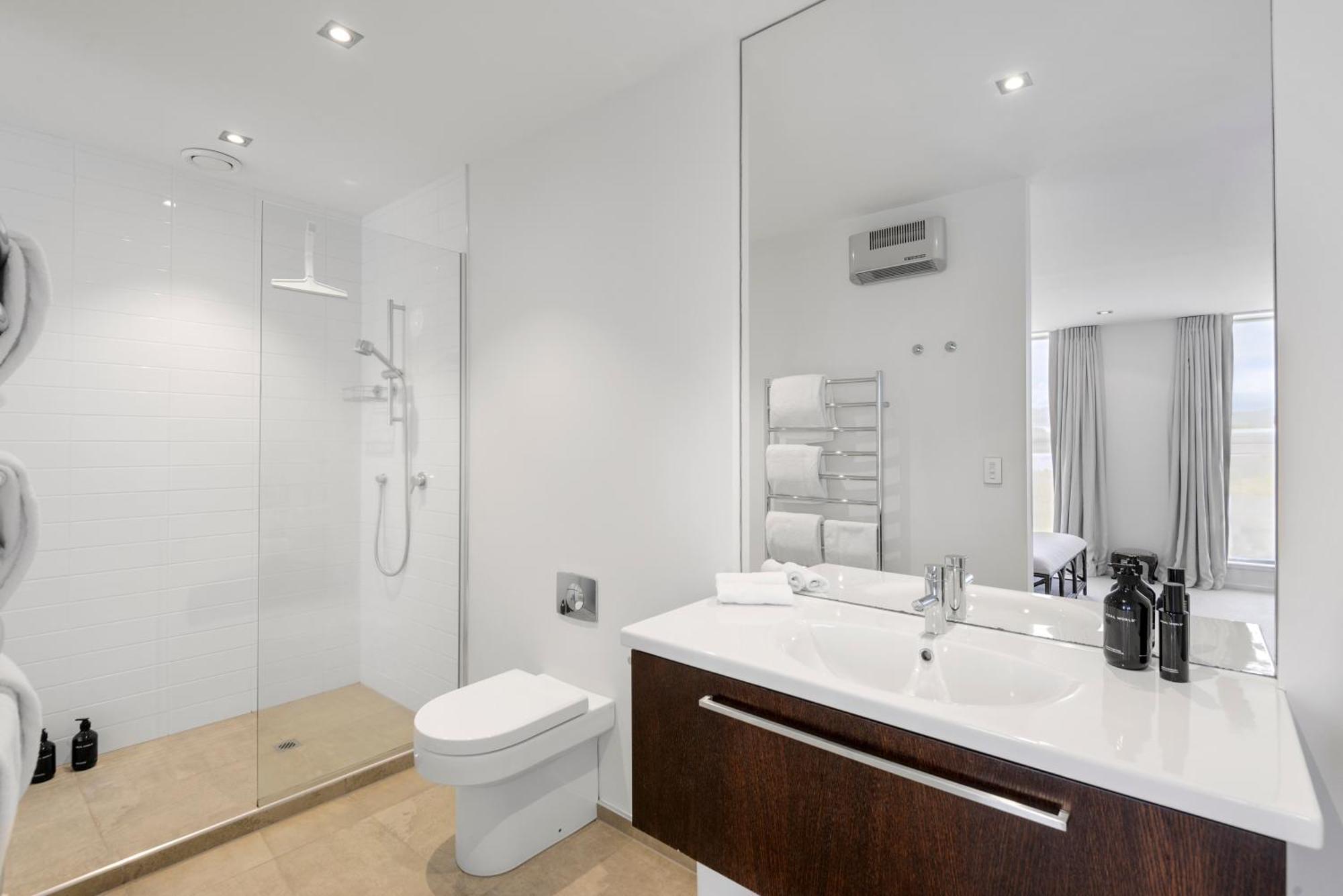 Holly Road Executive Townhouse